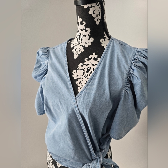 Bar III Elegant Sky Blue Puff Sleeve Wrap Blouse Size XL - Picture 4 of 16